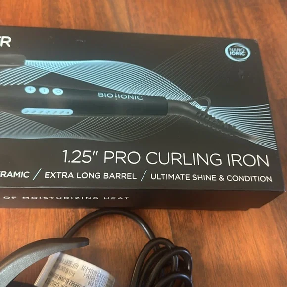 Bio Ionic Pro Curling Iron - Black - Picture 4 of 4
